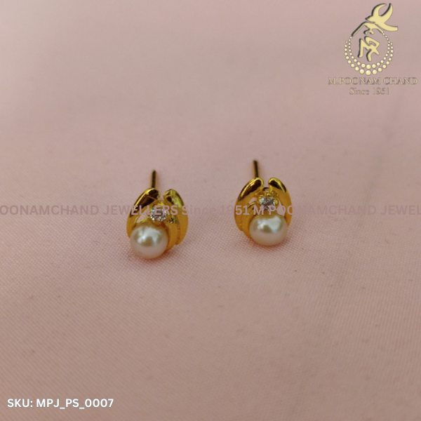 Pearl Studs